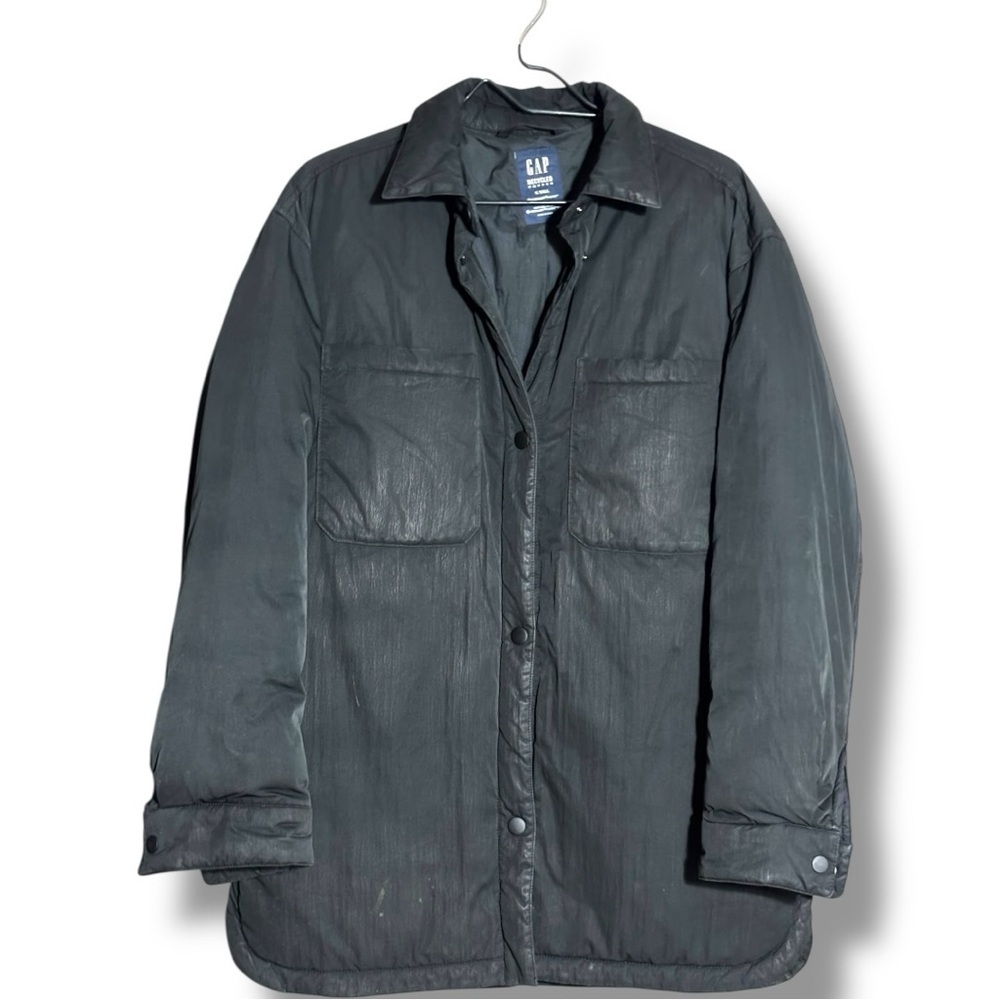 GAP Women's Charcoal Lightweight Button Down Hoodless Recycled Puffer Jacket - Picture 13 of 15
